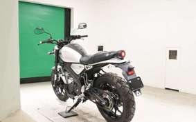 YAMAHA XSR125 1998 RE46J