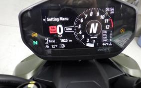 DUCATI STREETFIGHTER V2 2024