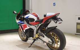 HONDA CBR1000RR SPECIAL EDITION 2015 SC59