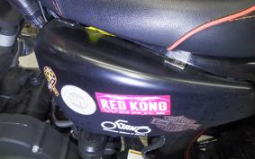 HARLEY XL883R 2005