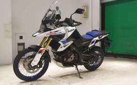 SUZUKI Vｽﾄﾛｰﾑ1050DE 2025 EF11M