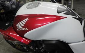 HONDA CB400 SUPER BOLDOR A 2016 NC42