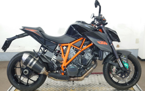 KTM 1290 SUPER DUKE R 2015 V3940
