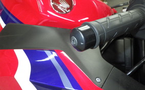 HONDA CBR600RR 2024 PC40