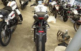 TRIUMPH STREET TRIPLE R 2023