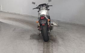 SUZUKI INAZUMA 1200 GV76A