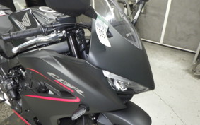 HONDA CBR650R E-Clutch 2026 RH17