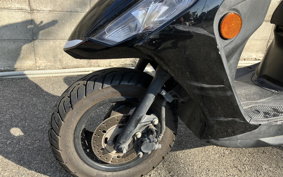YAMAHA AXIS Z
