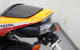 HONDA CBR600RR 2016 PC40