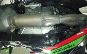 KAWASAKI ZX-25R ZX250E