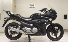 SUZUKI GSR250F 2026