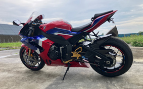 HONDA CBR1000RR-R FB SP 2020 SC82