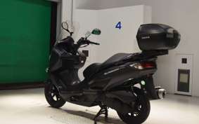 SUZUKI SKYWAVE 200 (Burgman 200)