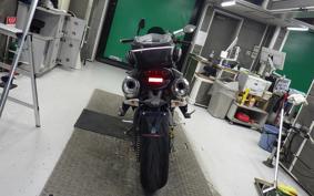 TRIUMPH STREET TRIPLE R 2010