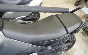 HUSQVARNA SVARTPILEN 250 2005