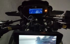 YAMAHA FZ25 RG69