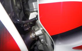 YAMAHA YZF-R7 2000