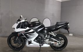HONDA CBR600RR 2017 PC40