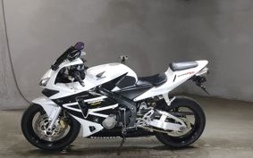 HONDA CBR600RR 2003 PC37