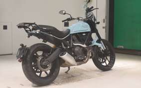 DUCATI SCRAMBLER ICON 2015