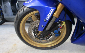 YAMAHA YZF-R1 2000 RN04