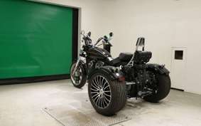 HARLEY XL883L-I TRIKE 2013