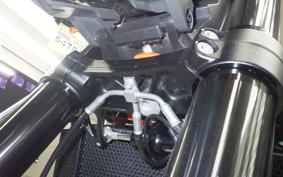 KTM 890 DUKE R 2022
