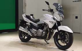 SUZUKI GSR250 2026