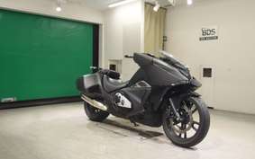 HONDA NM4 VULTUS -02 2015 RC82