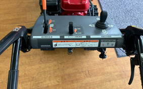 HONDA  SNOW BLOWER  MACHINE 