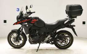 SUZUKI Vｽﾄﾛｰﾑ250A 2009