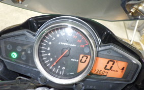 SUZUKI GSR250 2012