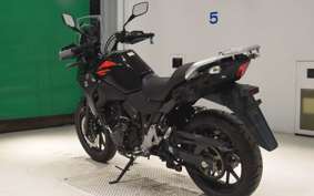 SUZUKI Vｽﾄﾛｰﾑ250A 2001