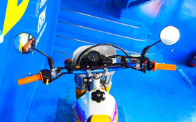 SUZUKI DR250 R SJ45A