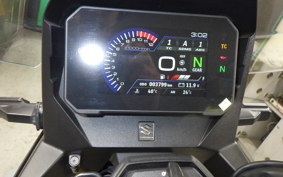 SUZUKI Vストローム800DE EM1BA