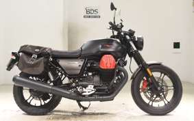 MOTO GUZZI V7 CARBON 2019