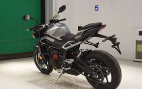 TRIUMPH STREET TRIPLE R 2024