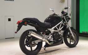 HONDA VTR 250 Gen. 2 2002 MC33