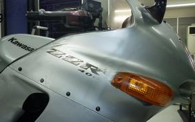 KAWASAKI ZZ-R400 Gen.2 2004 ZX400N