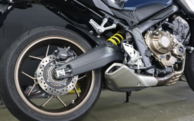 HONDA CB650R 2021 RH03