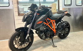 KTM 1290 SUPER DUKE R 2015 V3940