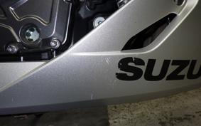 SUZUKI GSX-8R 2024 EM1AA