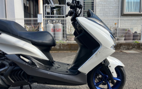 YAMAHA MAJESTYS SG52J