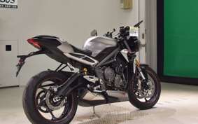 TRIUMPH STREET TRIPLE RS 2021