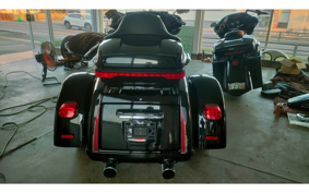 HARLEY FLHTCUTG TRI GLI 2017 MAD