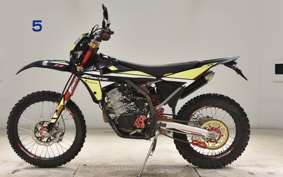FANTIC XEF125