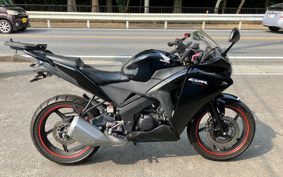 HONDA CBR125R JC50