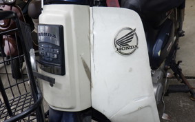 HONDA C50 SUPER CUB C50