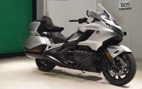 HONDA GL 1800 GOLD WING TOUR DCT 2025