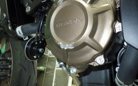 HONDA CB650R E-Clutch 2025 RH17